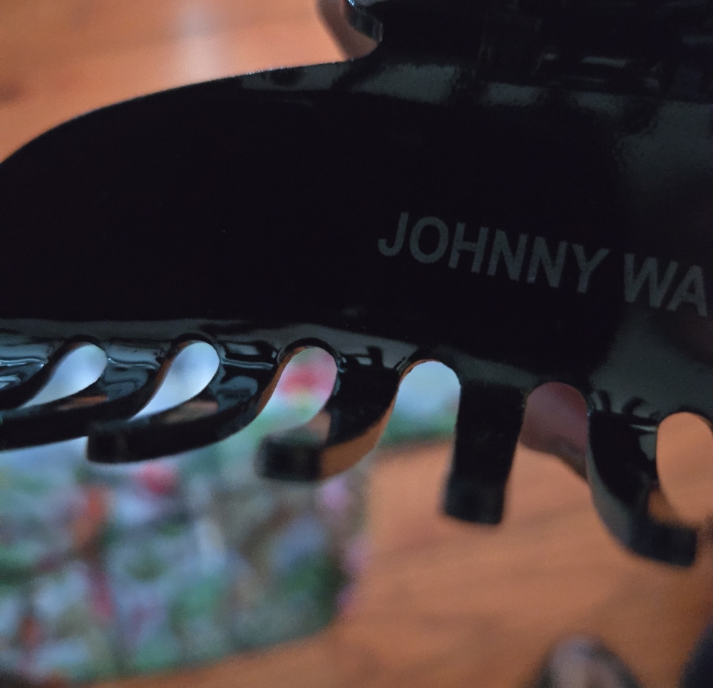 JOHNNY WAS HAIR CLIP & FOLDABLE TOTE - Picture 4 of 6